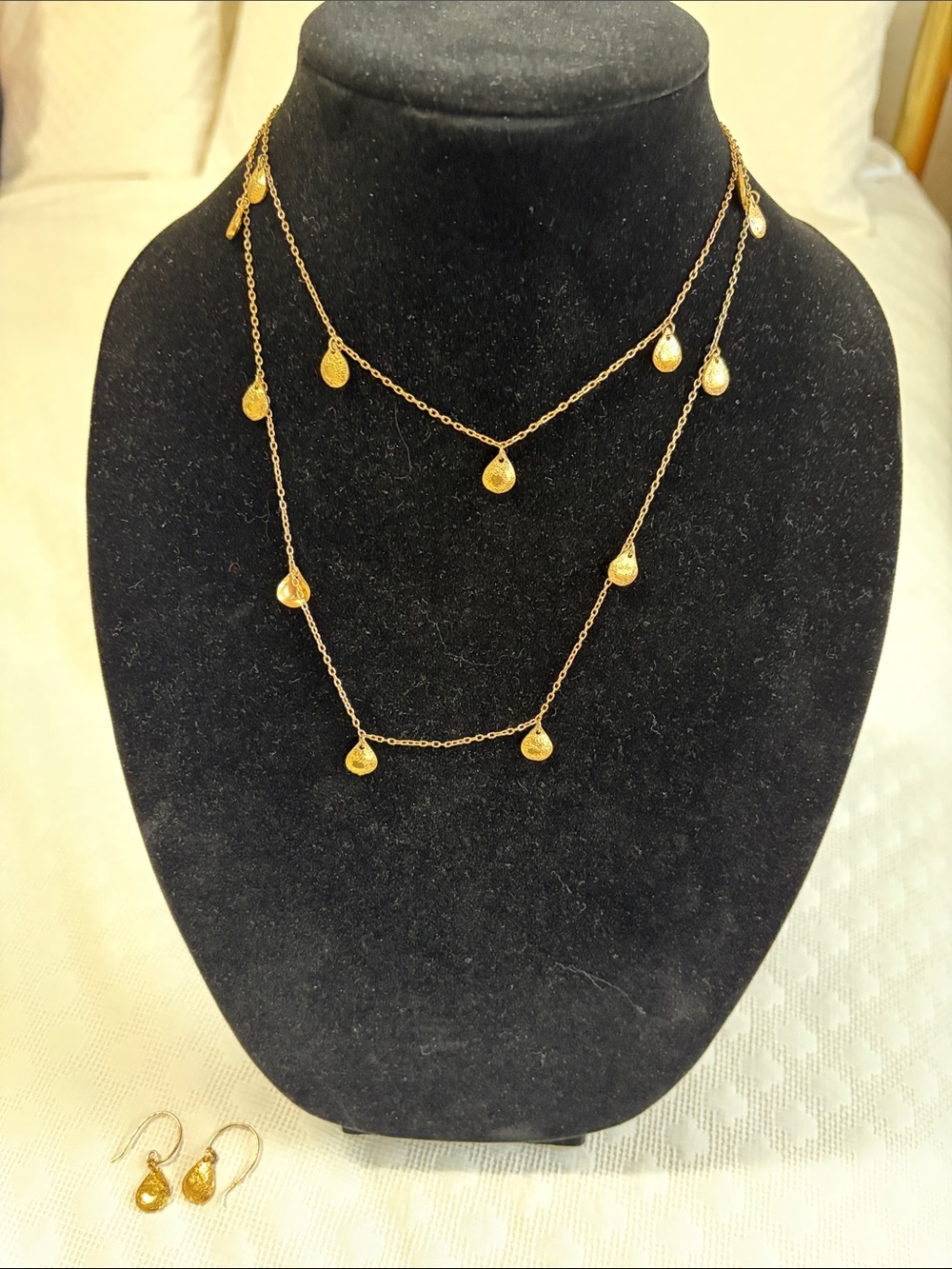 Stella & Dot Gold Teardrop Layered Necklace with Matching Earrings